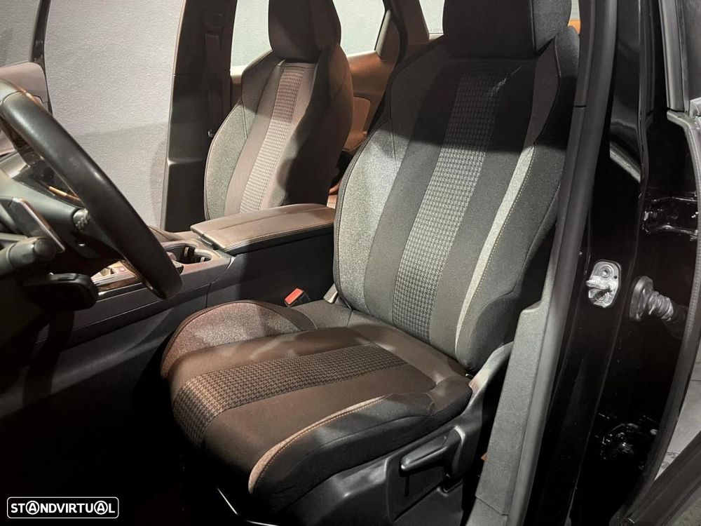 Peugeot 3008 BlueHDi 130 Stop & Start EAT8 Active Pack - 27