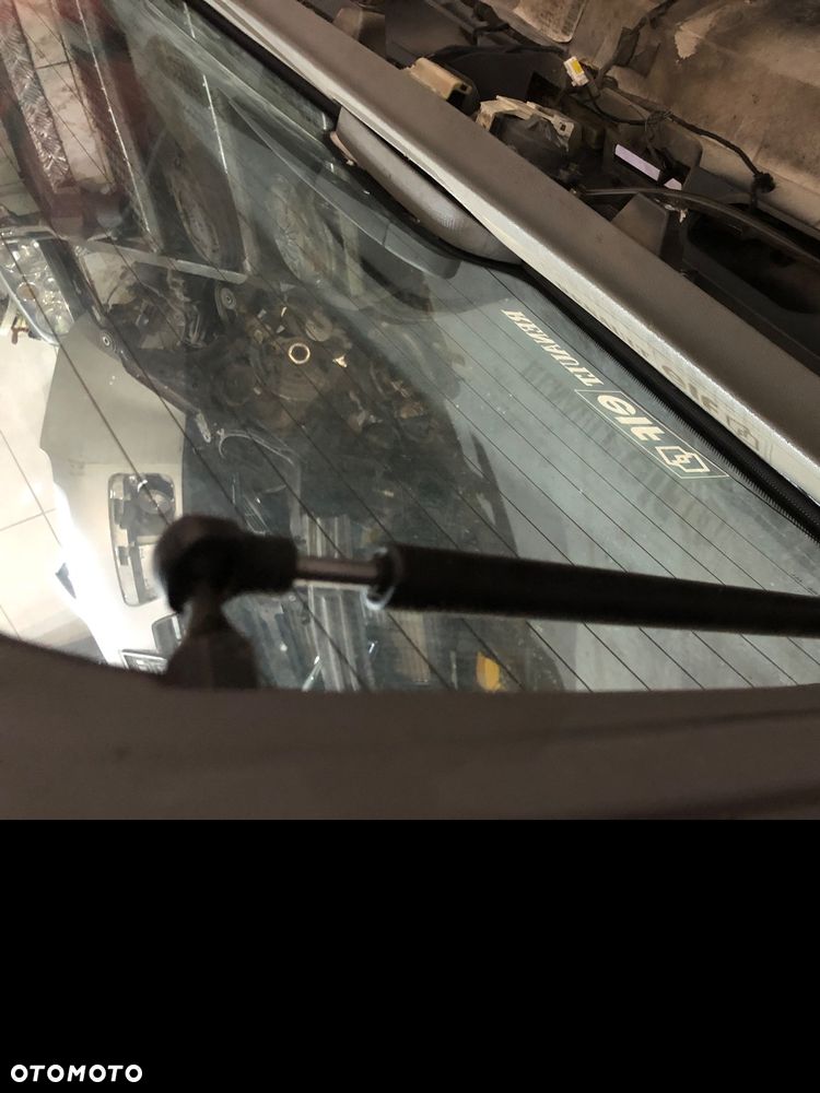 Klapa bagażnika szyba tył uchylna Renault Laguna II KOMBI NV676 - 6