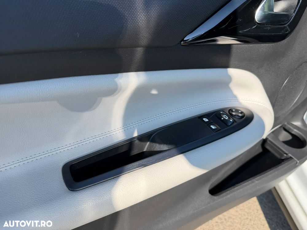 DS Automobiles DS 3 - 19