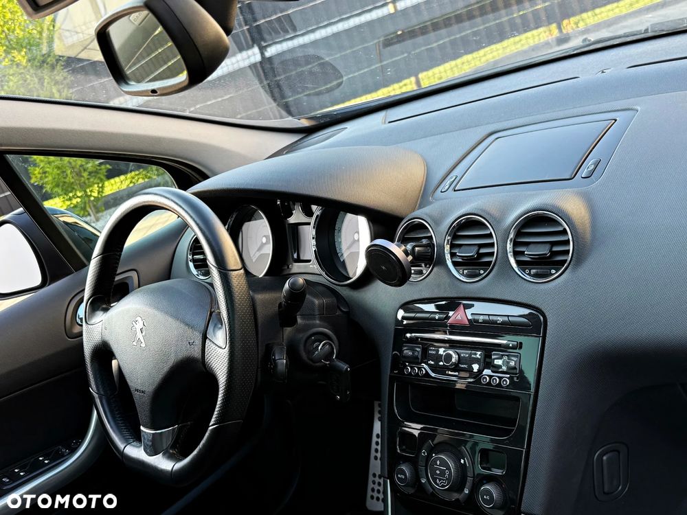 Peugeot 308 HDi FAP 150 Business Line Niveau 2 - 26