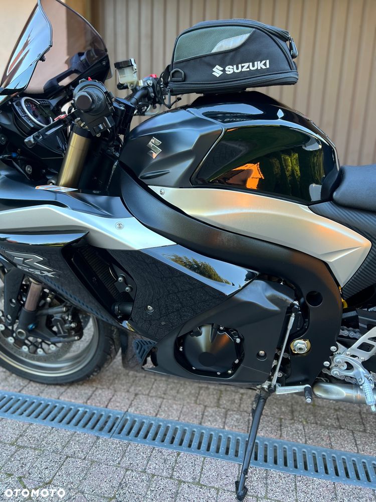 Suzuki GSX-R - 22