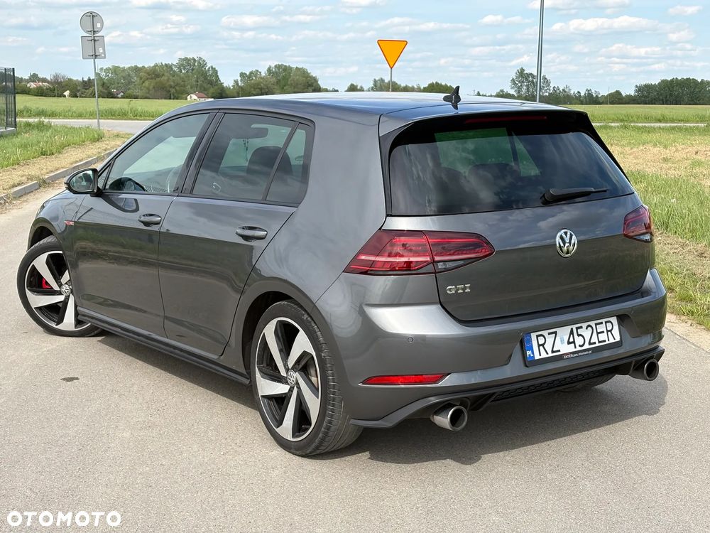 Volkswagen Golf GTI (BlueMotion Technology) DSG - 5