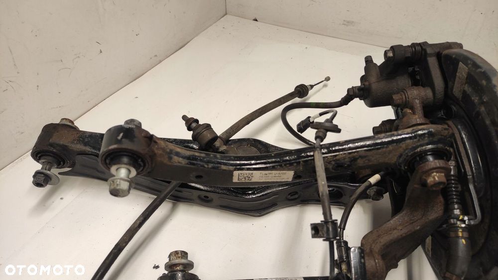 ZAWIESZENIE TYLNE LEWE HYUNDAI TUCSON II 15-21 2WD - 4