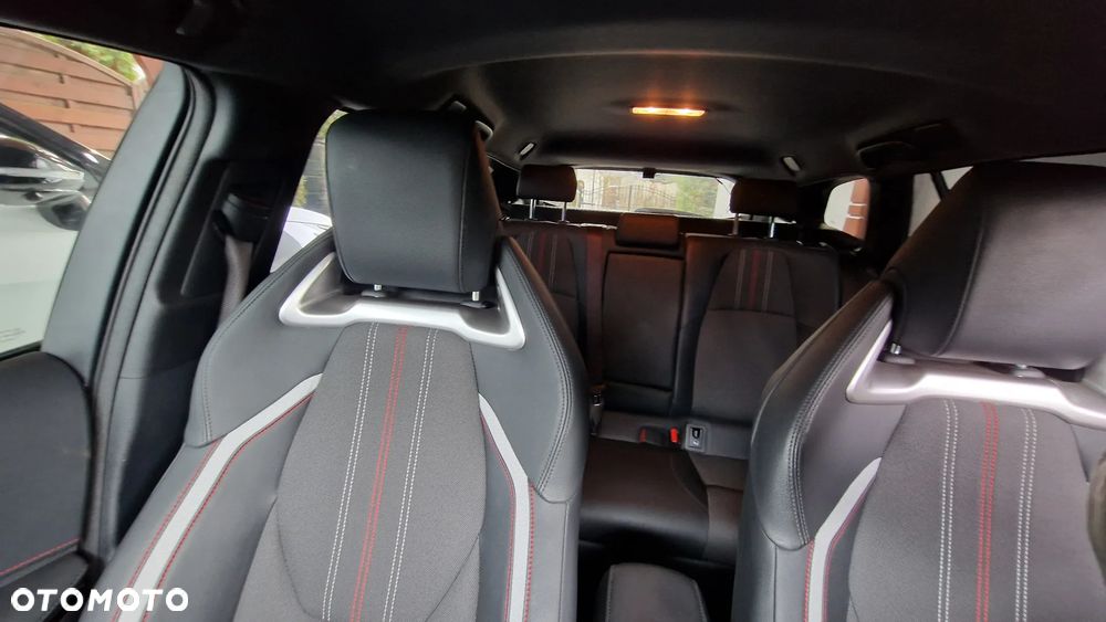 Toyota Corolla 2.0 Hybrid GR Sport - 3