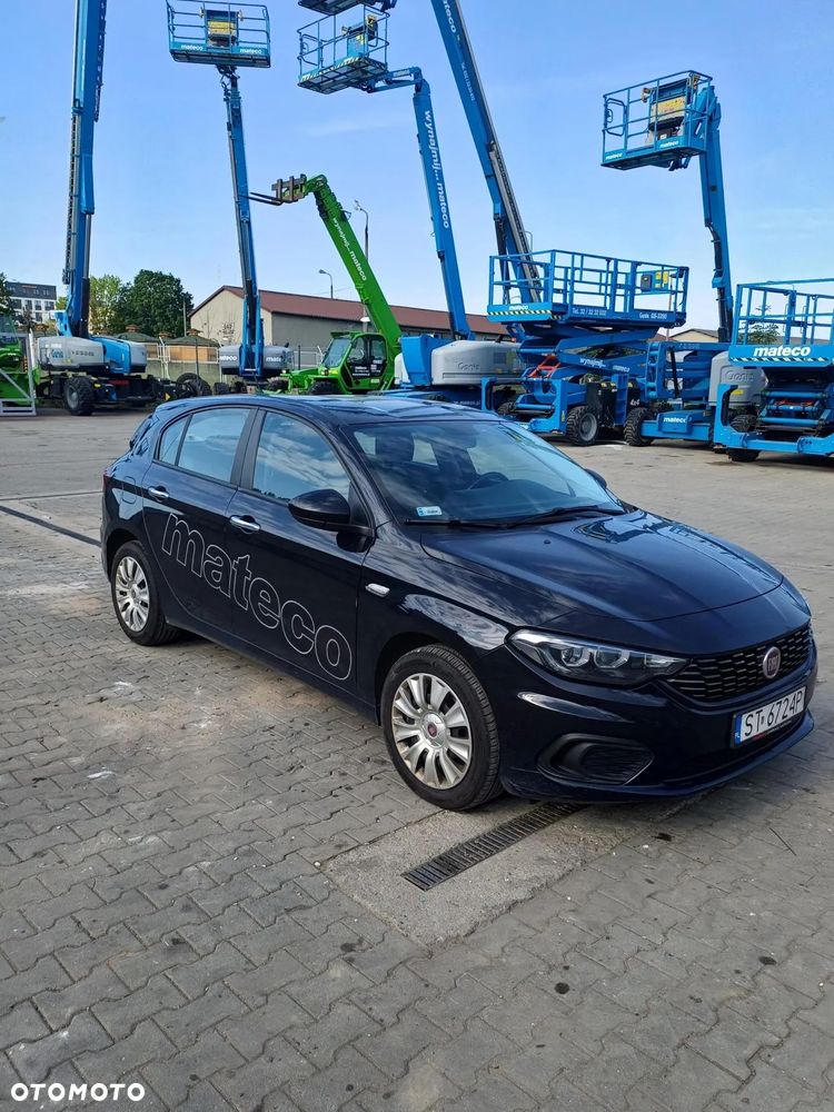 Fiat Tipo 1.4 T-Jet 16v Street - 2