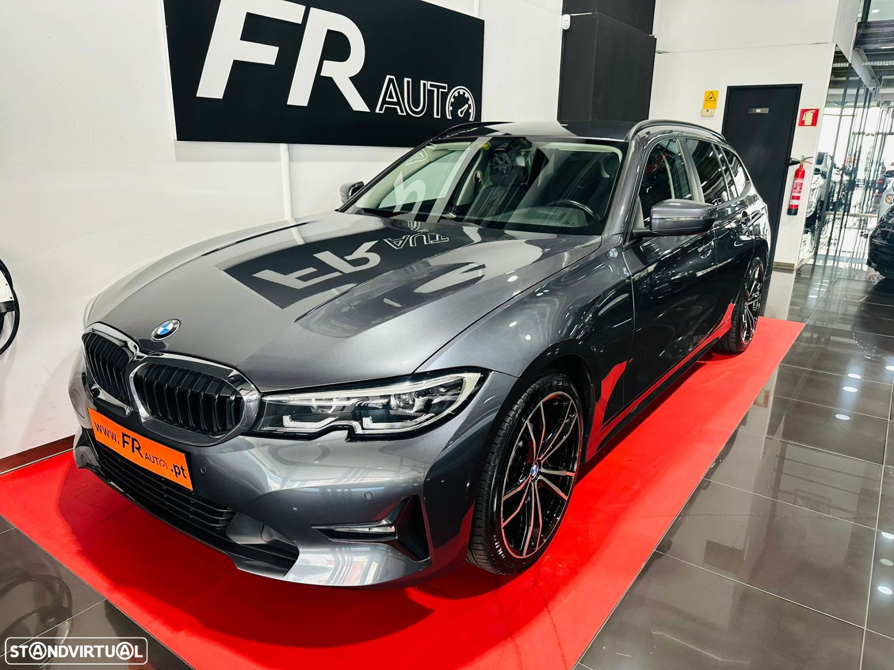 BMW 318 d Touring Auto - 2
