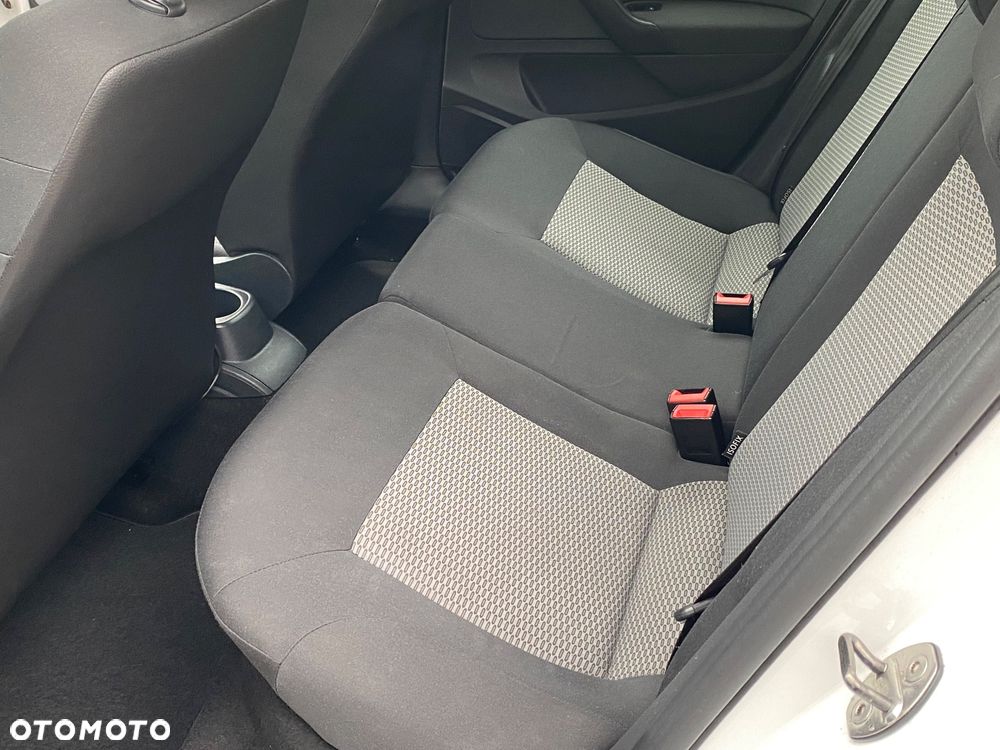 Volkswagen Polo - 25