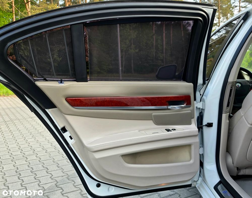 BMW-ALPINA B7 - 19