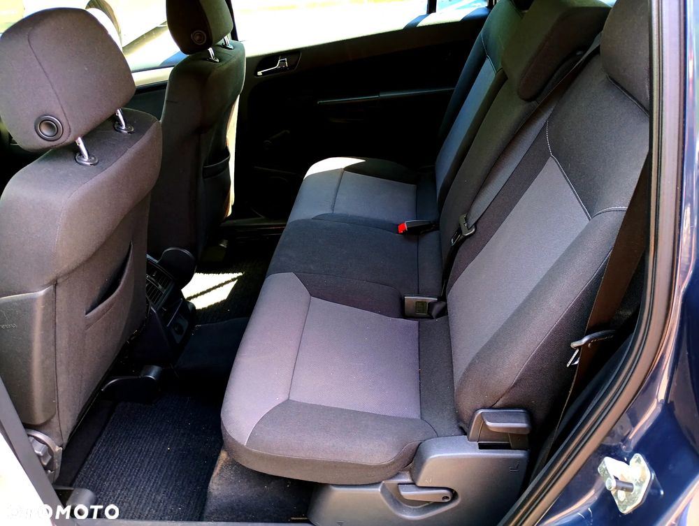 Opel Zafira 1.6 Enjoy - 9