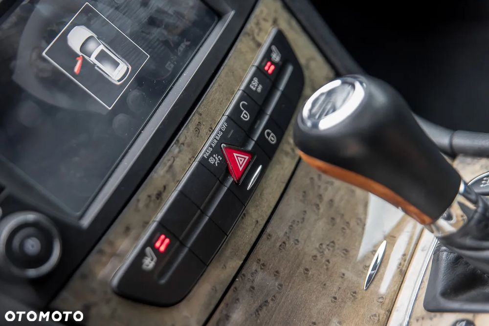 Mercedes-Benz Klasa E 350 4-Matic Avantgarde - 35