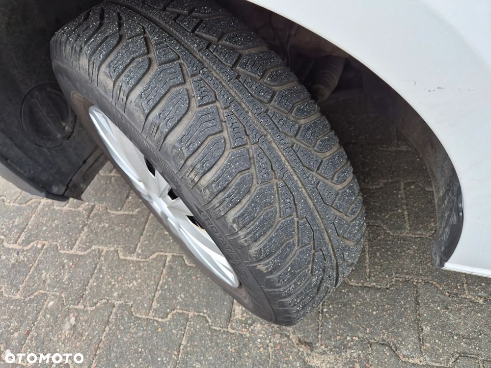 Volkswagen Caddy Cargo - 23