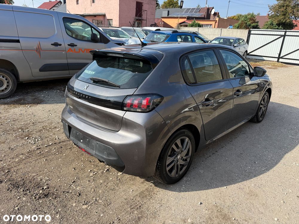 Peugeot 208 - 4