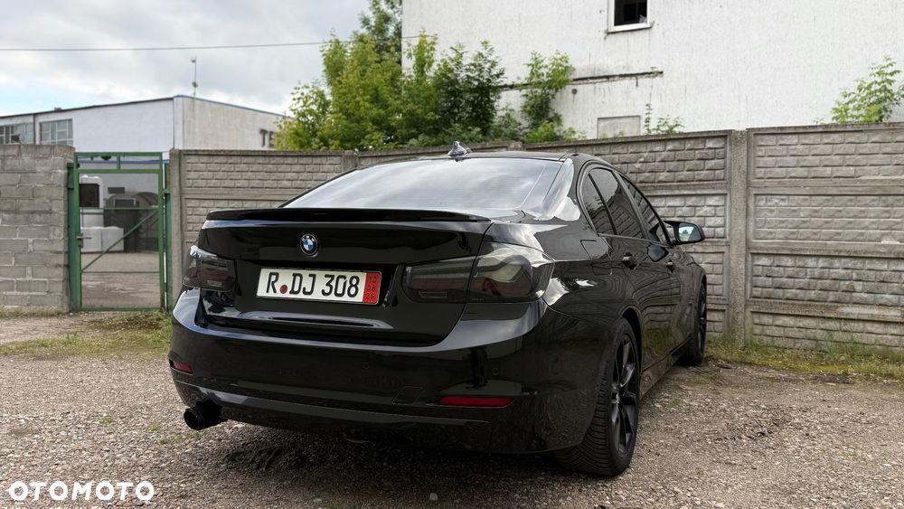 BMW Seria 3 - 34