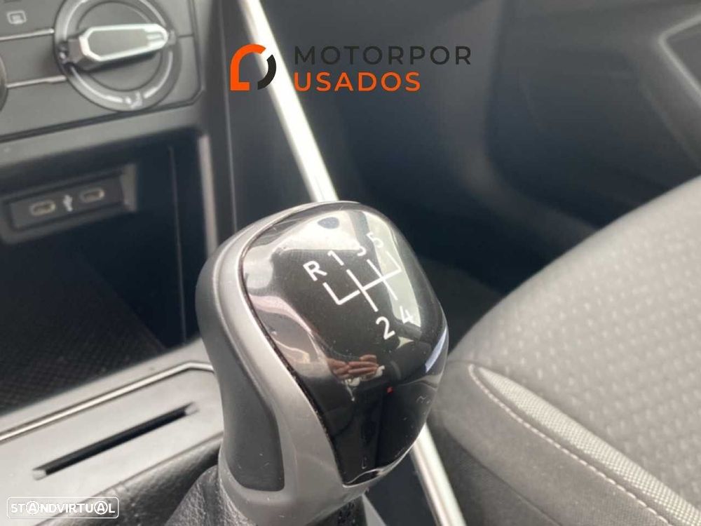 VW Taigo 1.0 TSI Urban - 17