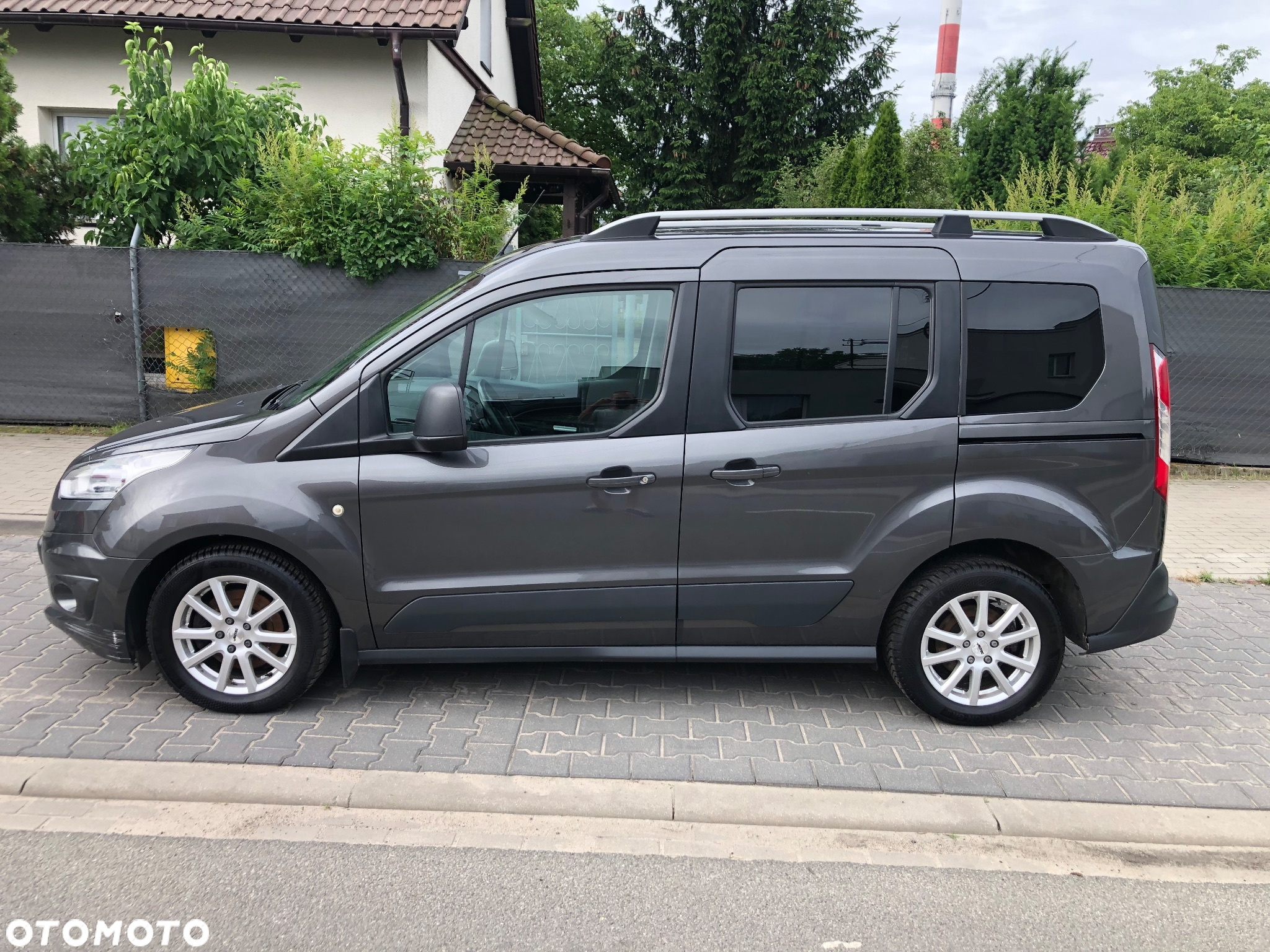 Ford Tourneo Connect - 14