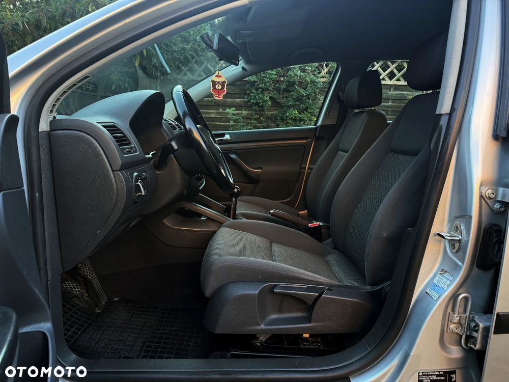 Volkswagen Golf V 1.9 TDI Trendline - 14