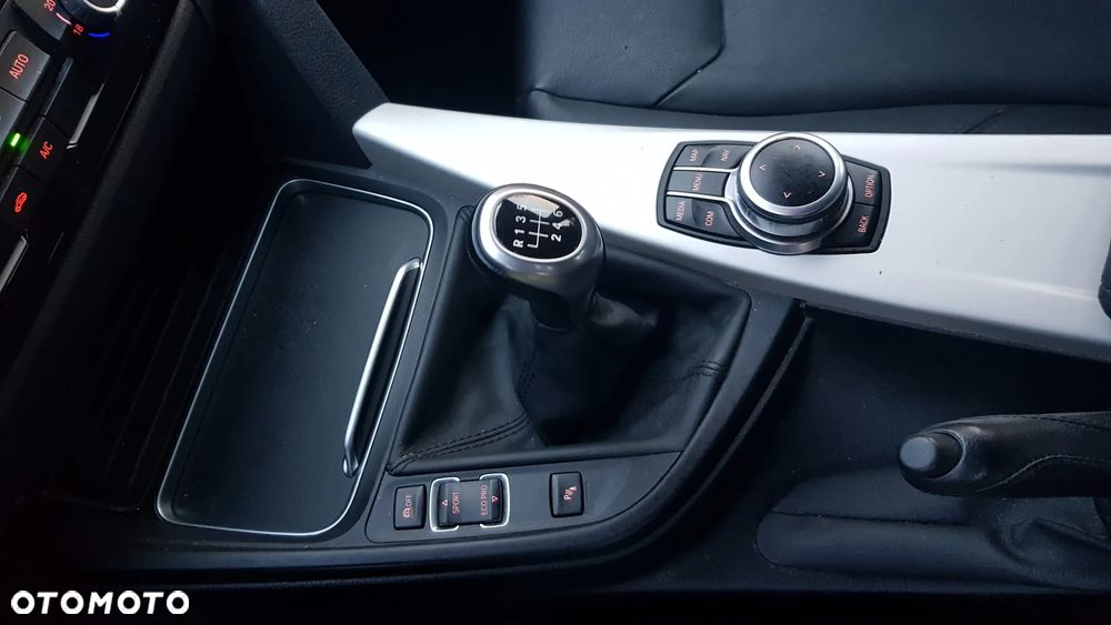 BMW Seria 3 - 36