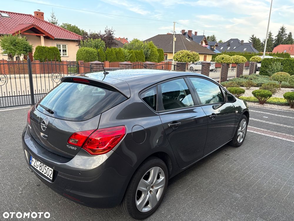 Opel Astra 1.4 T Cosmo - 16