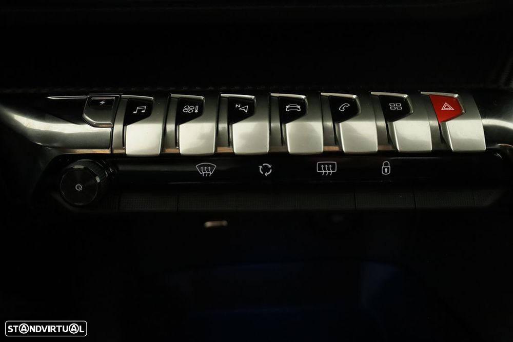 Peugeot 3008 1.6 Hybrid Allure e-EAT8 - 13