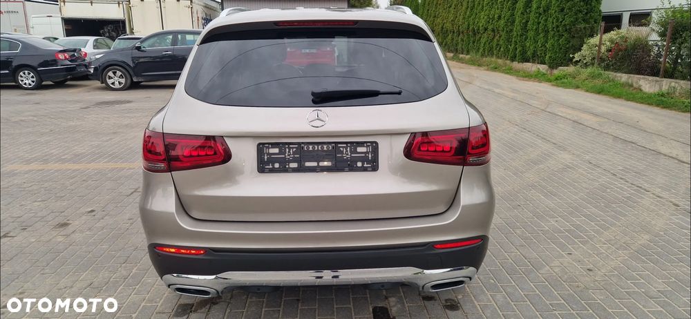 Mercedes-Benz GLC 220 d 4Matic 9G-TRONIC Exclusive - 5