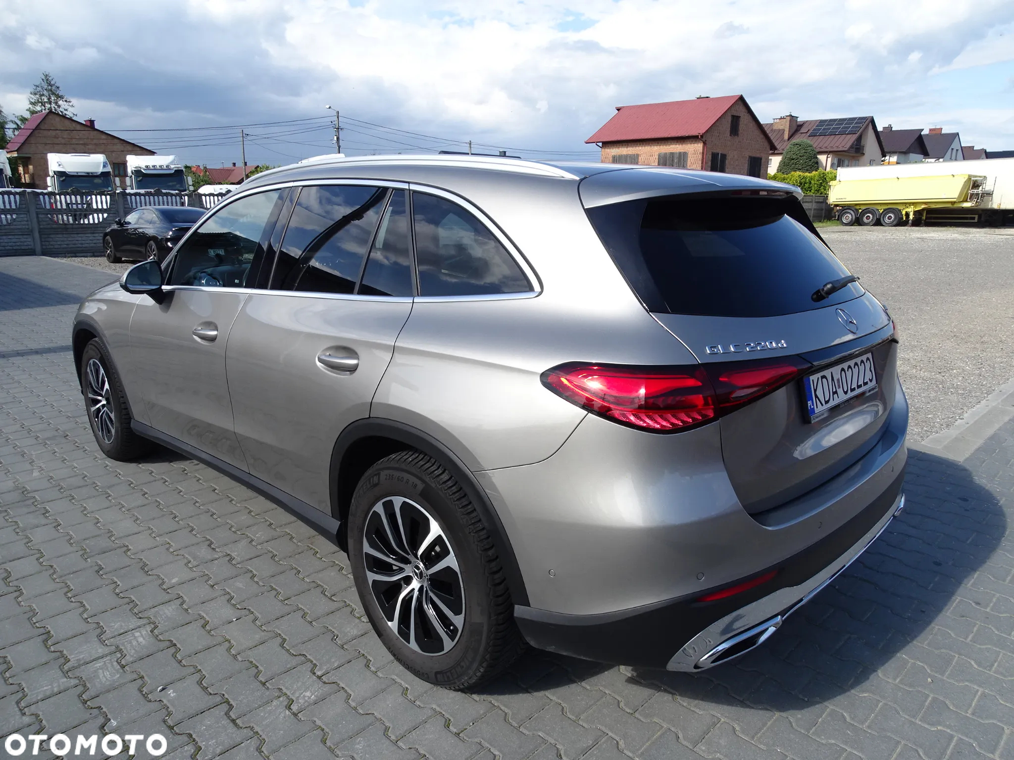 Mercedes-Benz GLC - 7