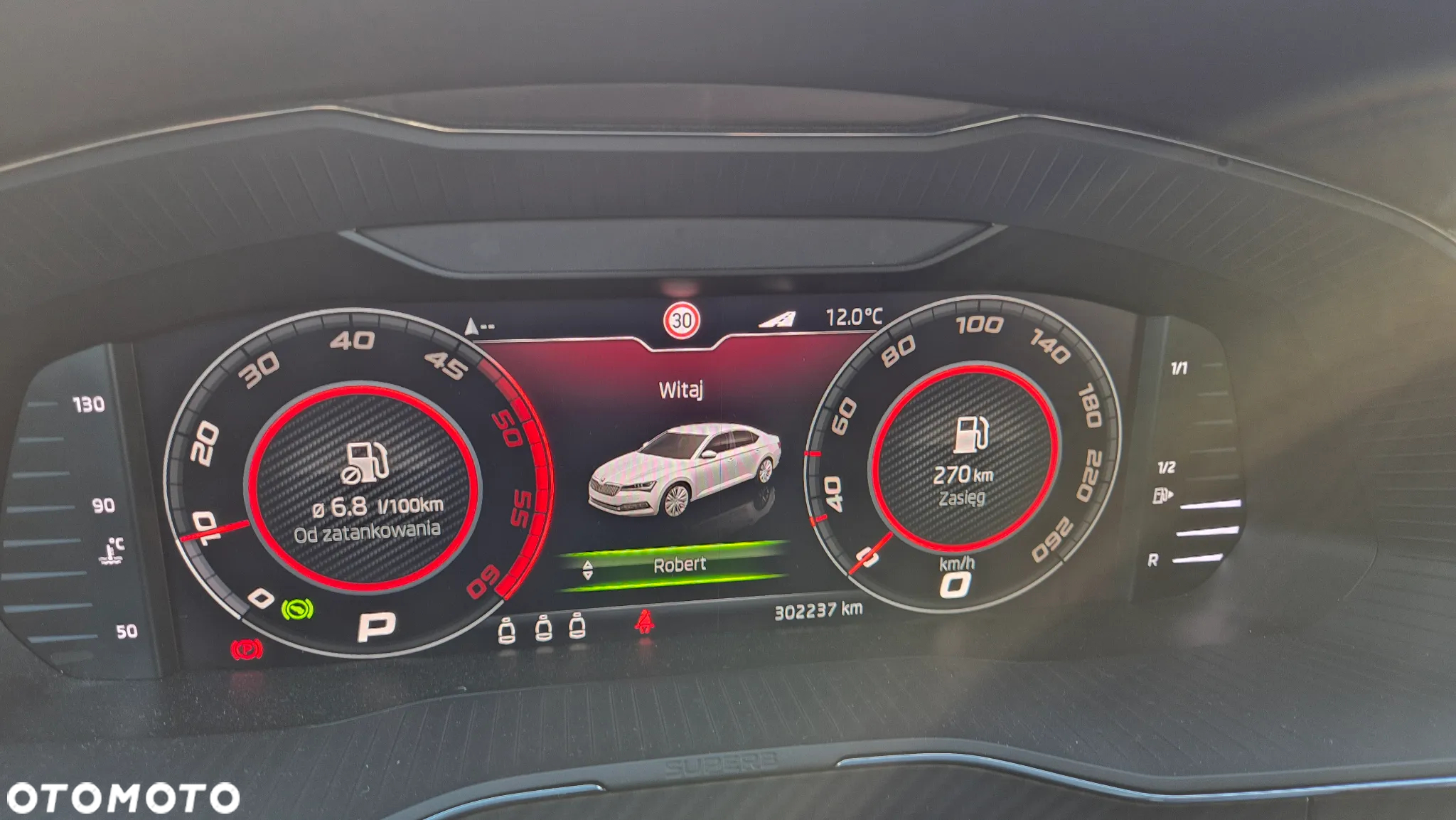 Skoda Superb 2.0 TDI Sportline DSG - 13