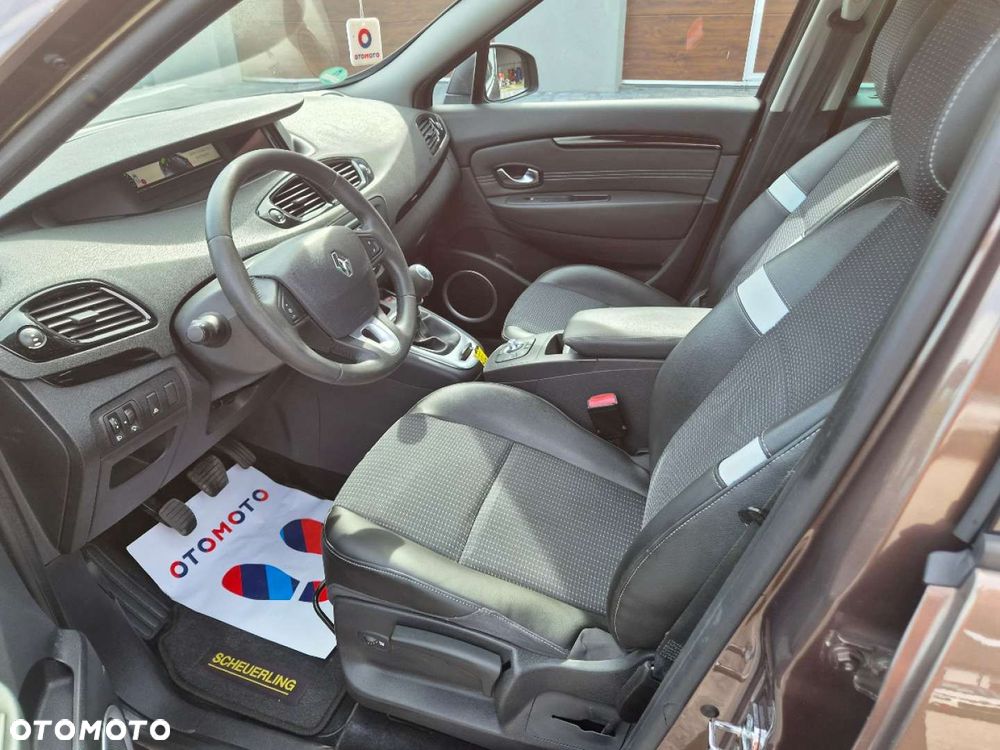Renault Grand Scenic - 13