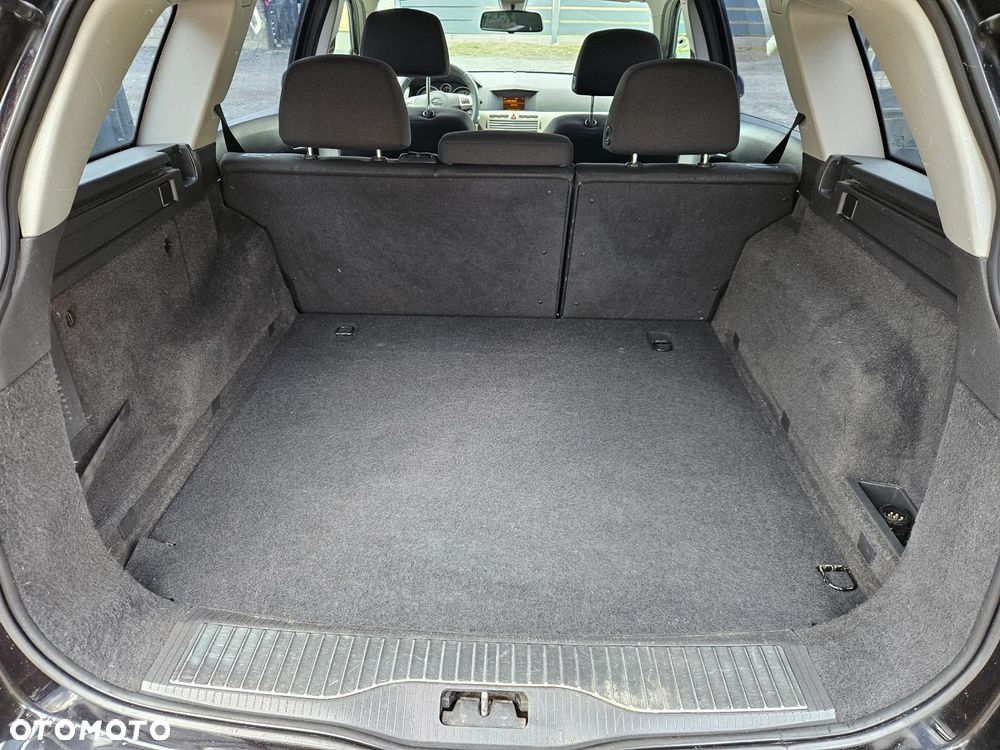 Opel Astra 1.6 Automatik Design Edition - 9