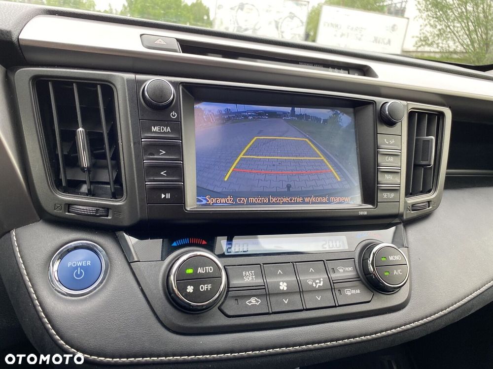 Toyota RAV4 Hybrid Premium 4x2 - 15