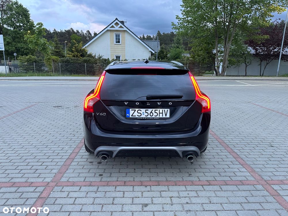 Volvo V60 D5 Geartronic RDesign - 9