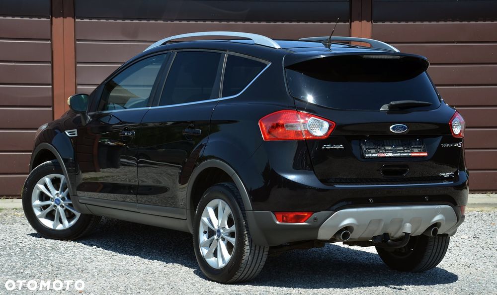 Ford Kuga 2.0 TDCi 2x4 Titanium - 5