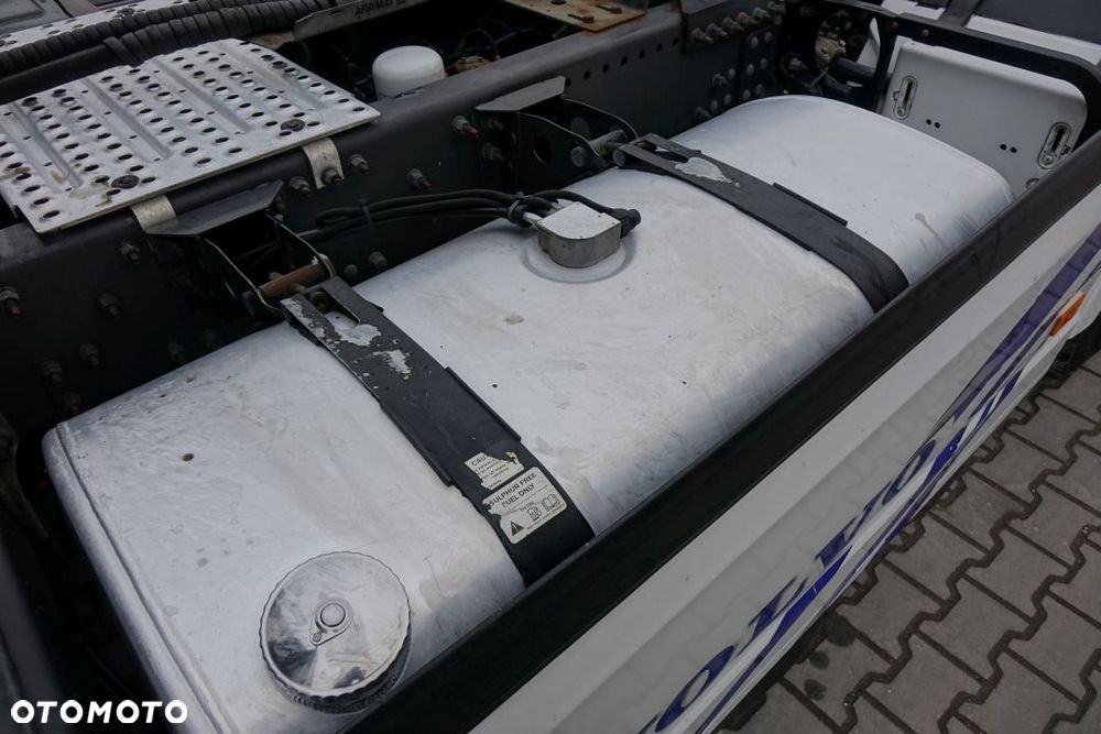 Volvo FH 500 GLOBETROTTER / ADR / STANDARD / AUTOMAT / EURO 6 / HYDRAULIKA / KLIMATYZACJA POSTOJOWA / LODÓWKA - 12