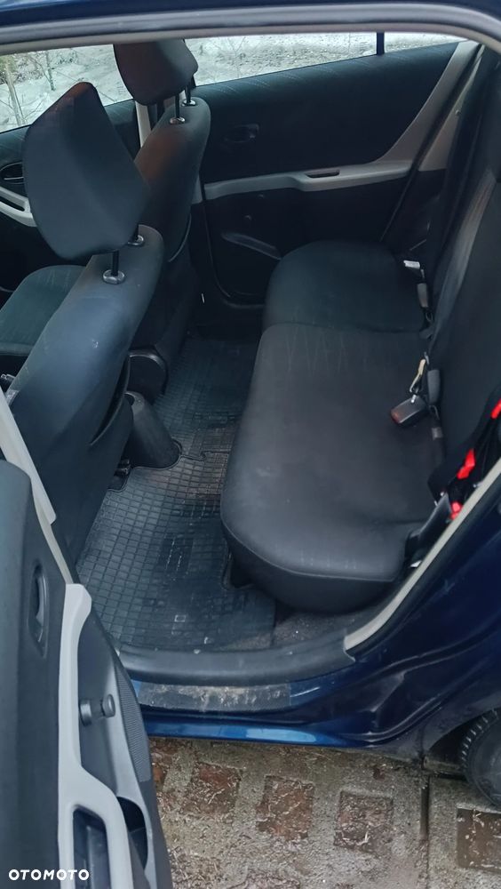 Toyota Yaris 1.0 Luna A/C - 9