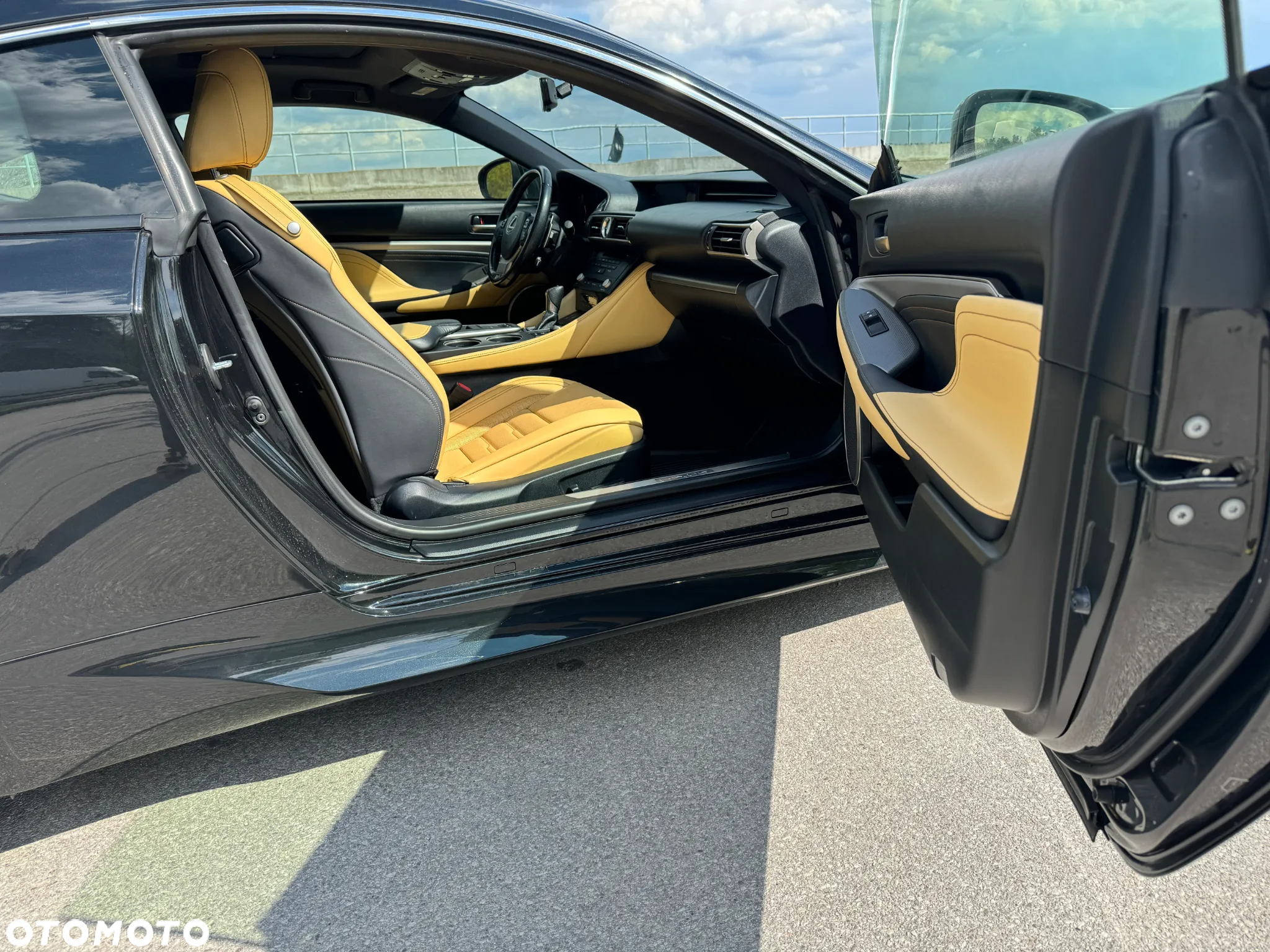 Lexus RC - 16