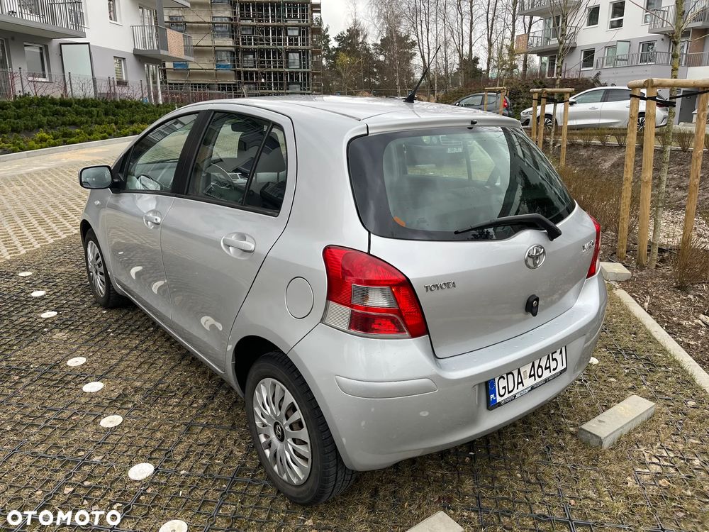 Toyota Yaris 1.33 Sol - 4
