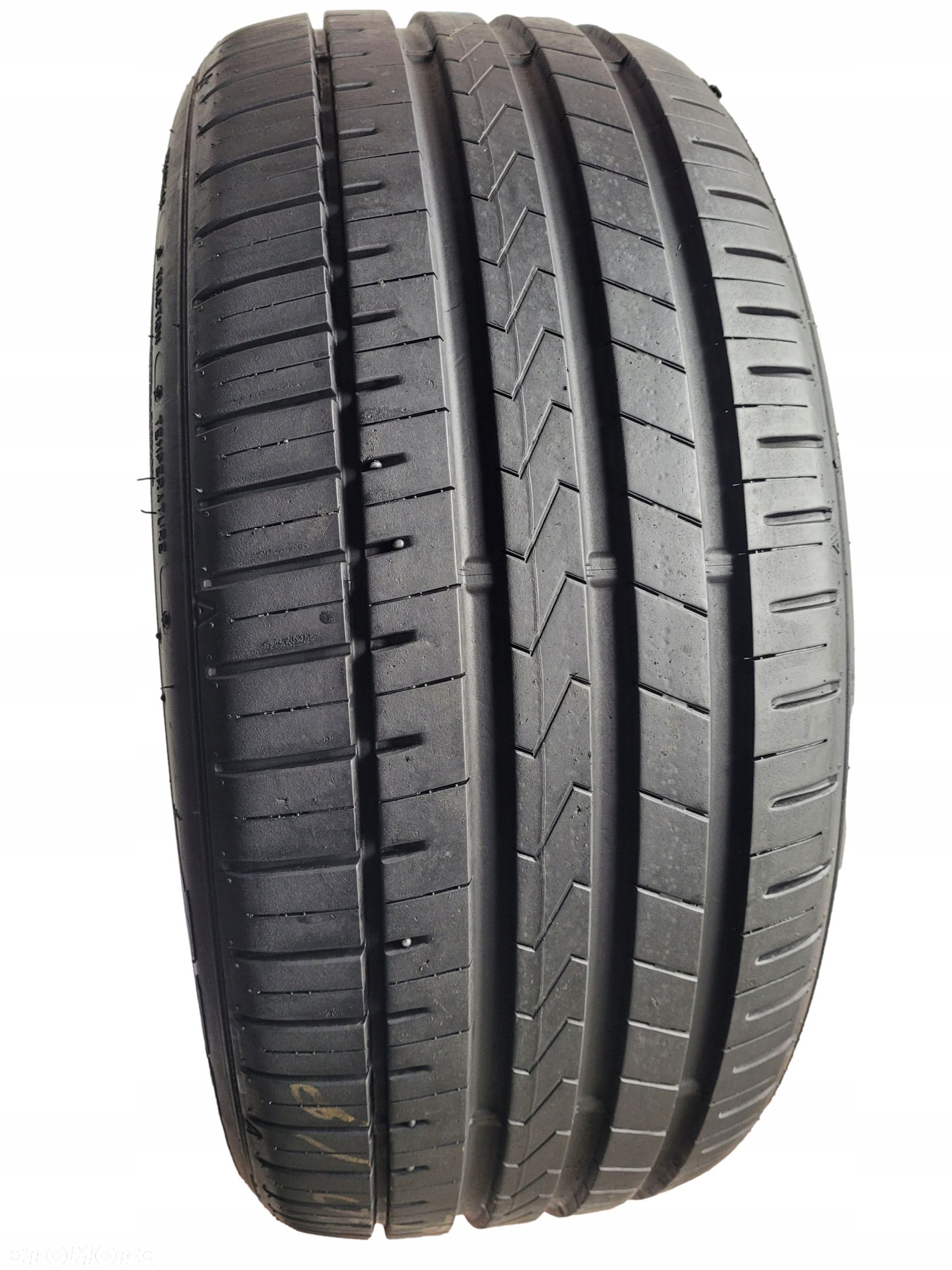 Falken azenis FK510 225/40 ZR19 R19 93Y 7mm 2018 - 1