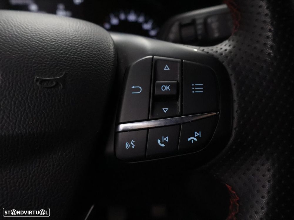 Ford Focus 1.0 EcoBoost MHEV ST-Line - 19