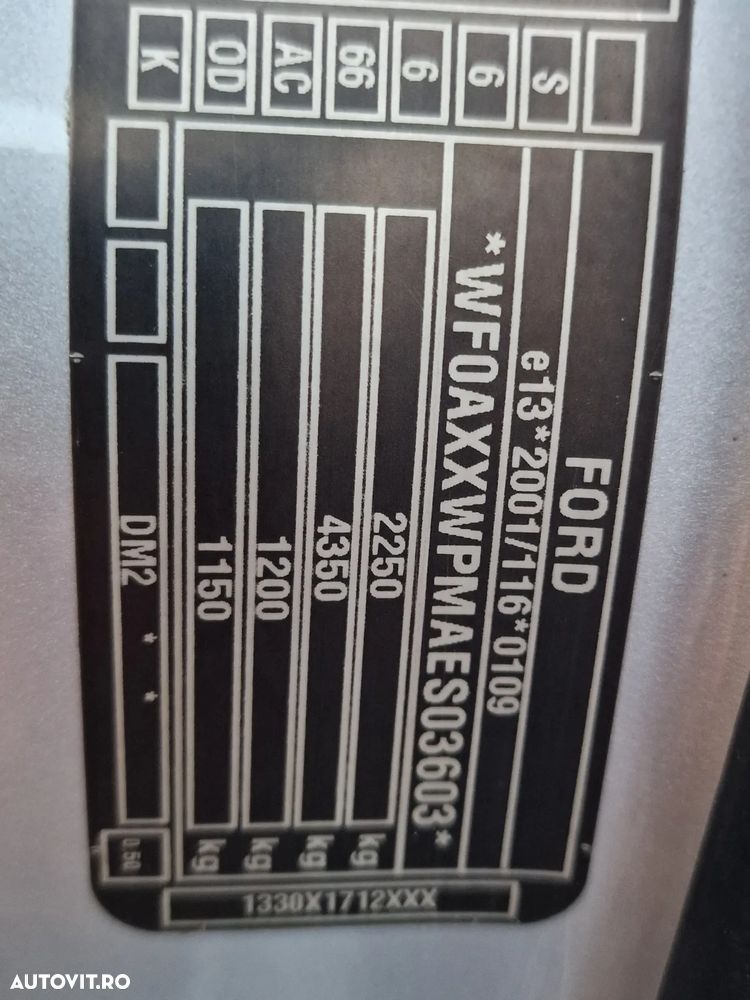 Ford Kuga 2.0 TDCi 4x4 Titanium - 12