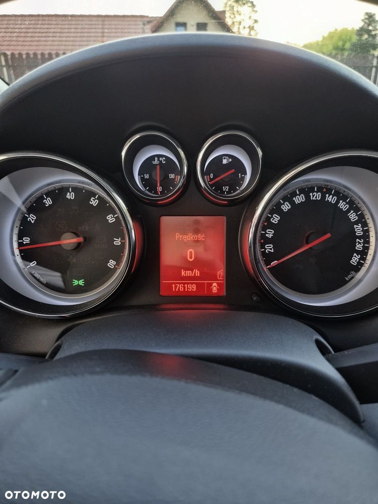 Opel Astra 1.4 T Sport - 24
