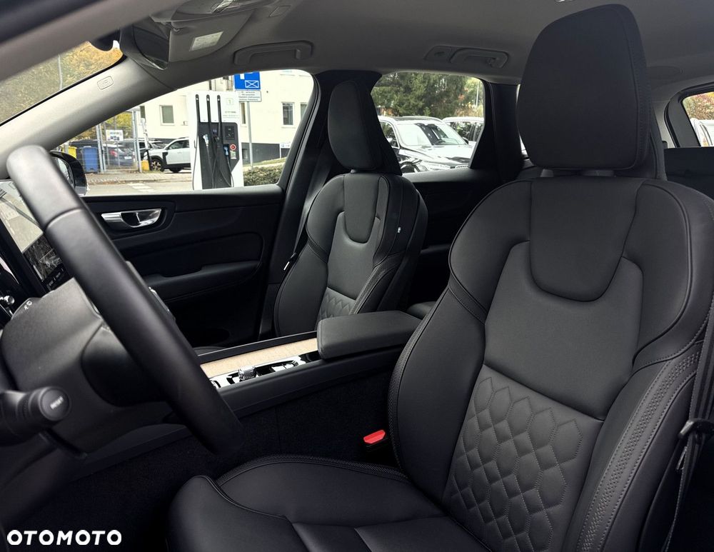 Volvo XC 60 - 24
