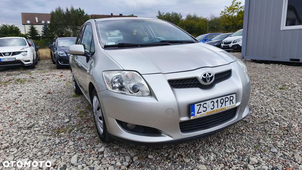 Toyota Auris 2.0 D-4D Luna - 4