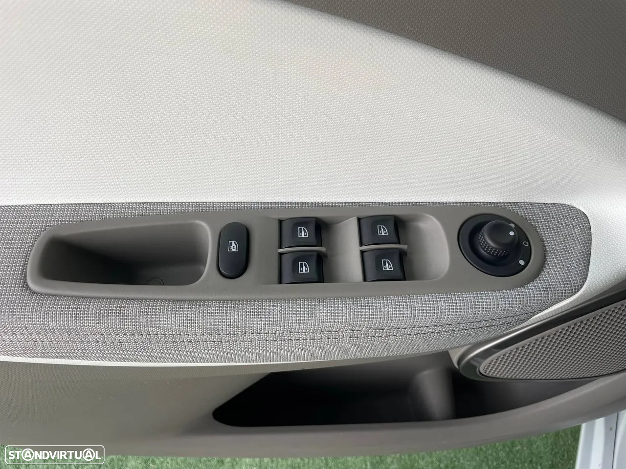 Renault Zoe (c/ Bateria) Zen 40 - 14