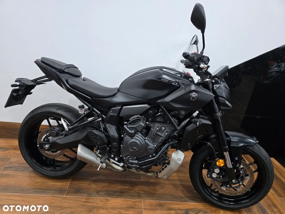 Yamaha MT - 2