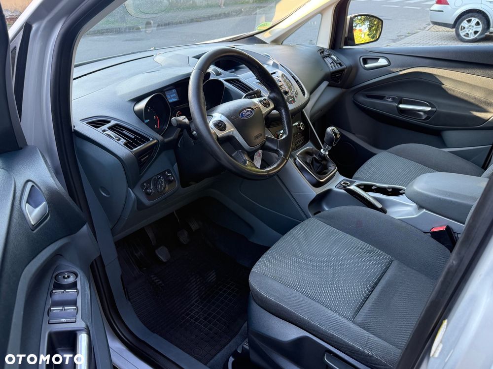 Ford Grand C-MAX - 9