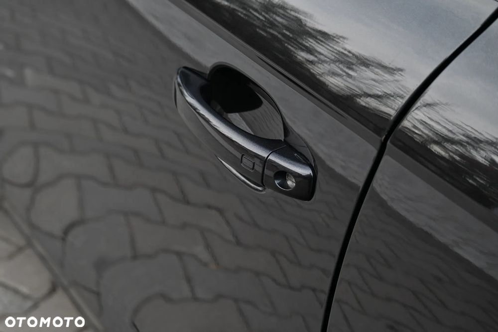 Audi A4 Avant 2.0 TFSI quattro S tronic S line Sportpaket - 40