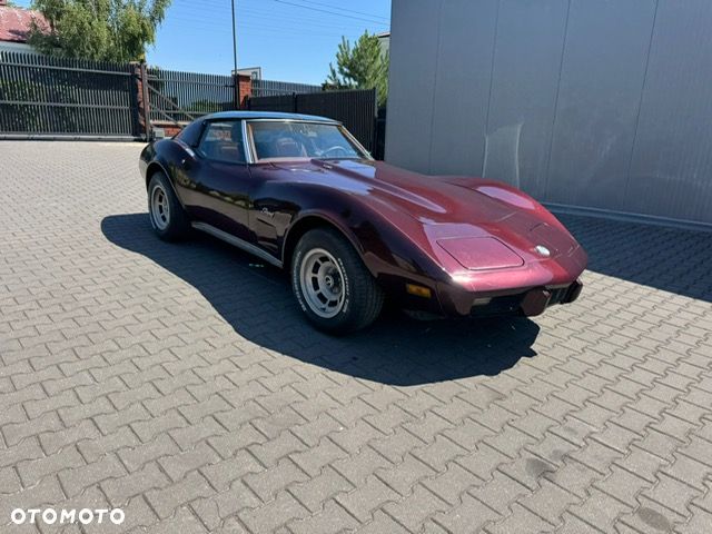 Chevrolet Corvette - 25