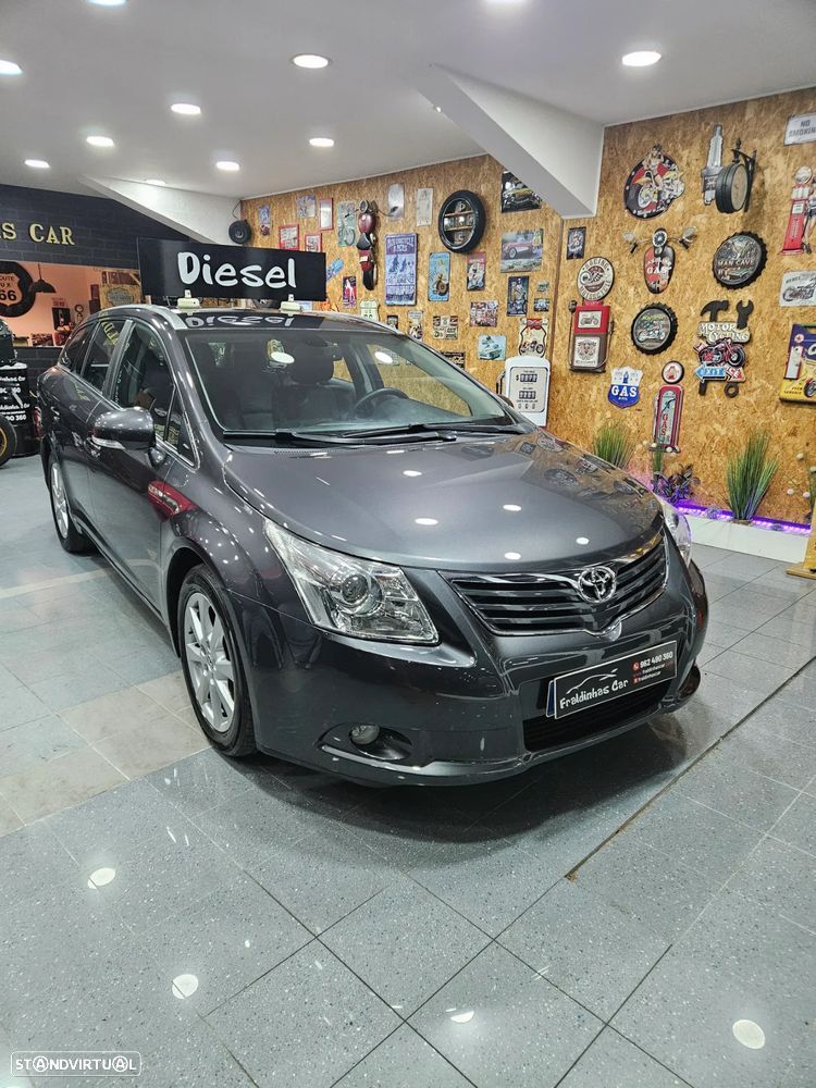 Toyota Avensis SW 2.0 D-4D Exclusive +Pele+GPS - 1