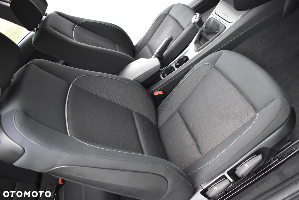 BMW Seria 1 116i - 14