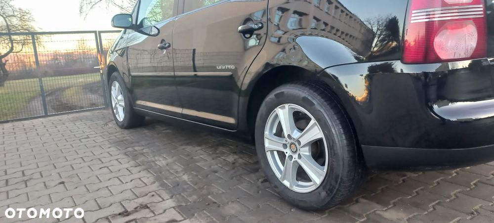 Volkswagen Touran 1.9 TDI - 15