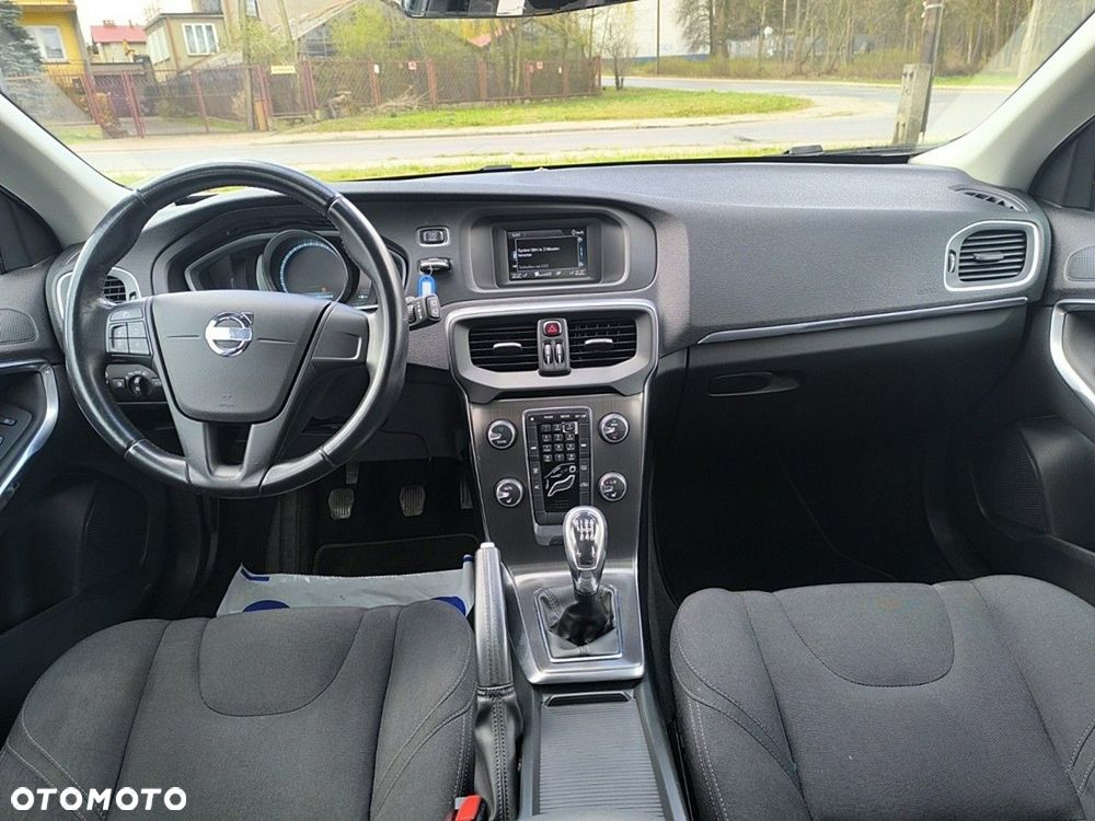 Volvo V40 - 9